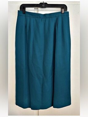 Gently Worn Vintage 30” Waist Size 16 Midi Skirt By Levy’s Made In The USA